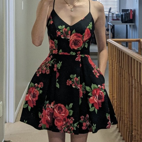 Black Floral Semi Formal Dress - Picture 3 of 5